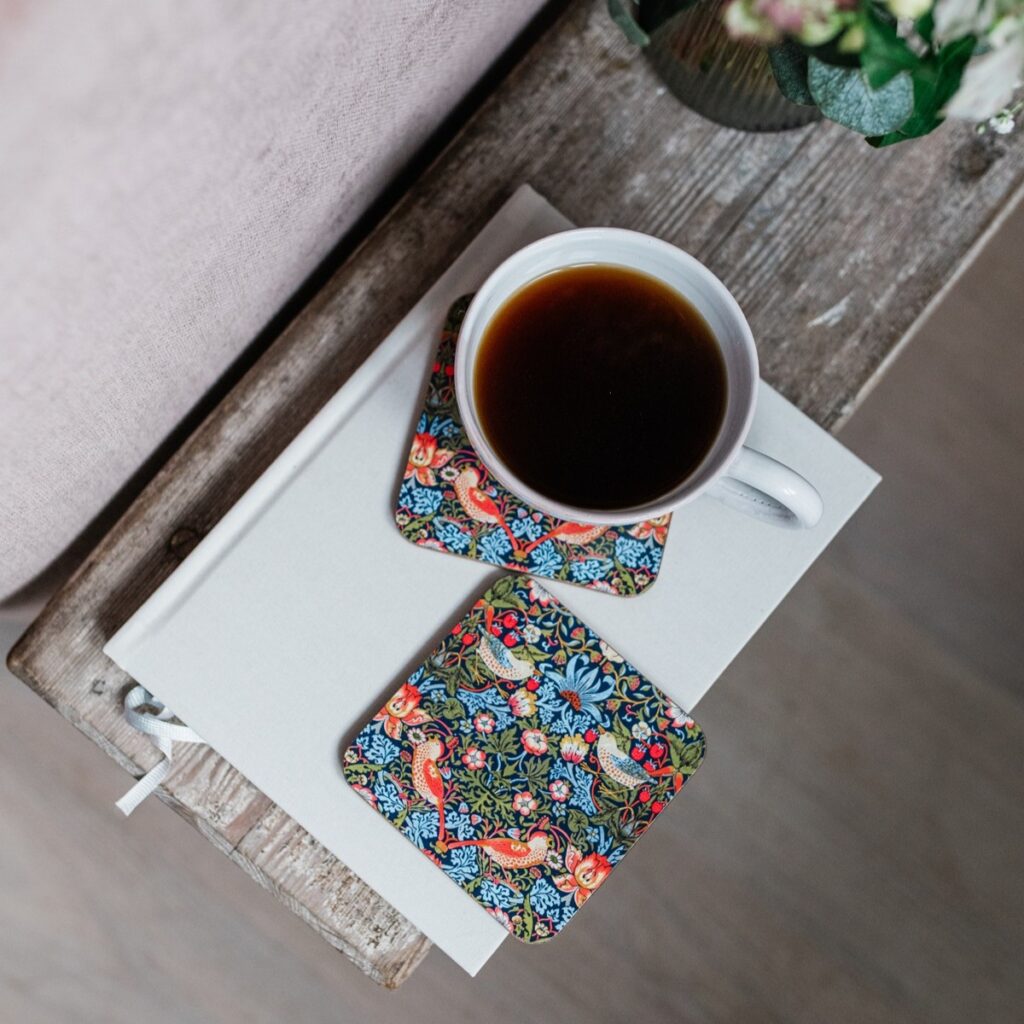 V&A William Morris Strawberry Thief Coasters 5015278670072 2